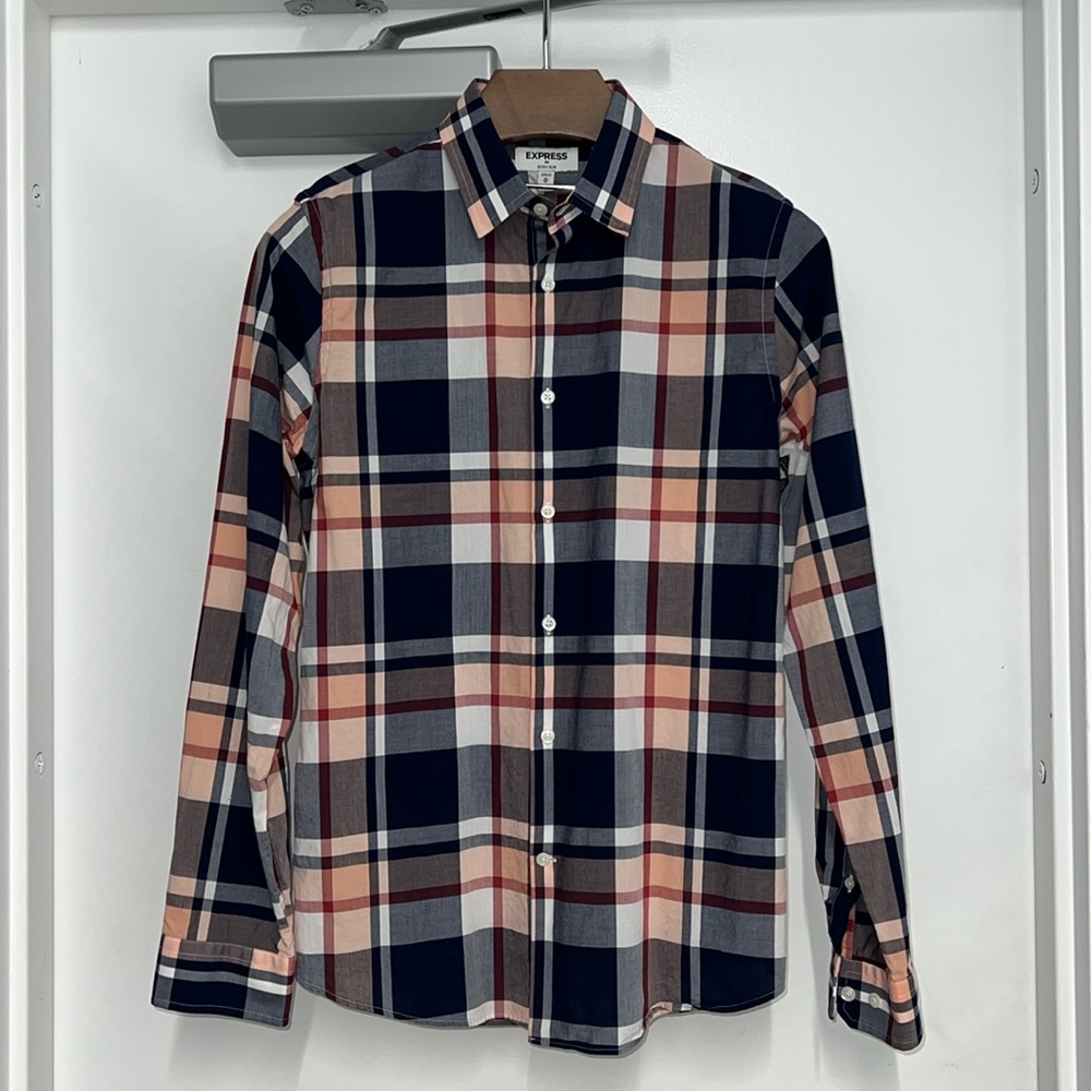 Medium Express Men Navy/Corral Buttondown